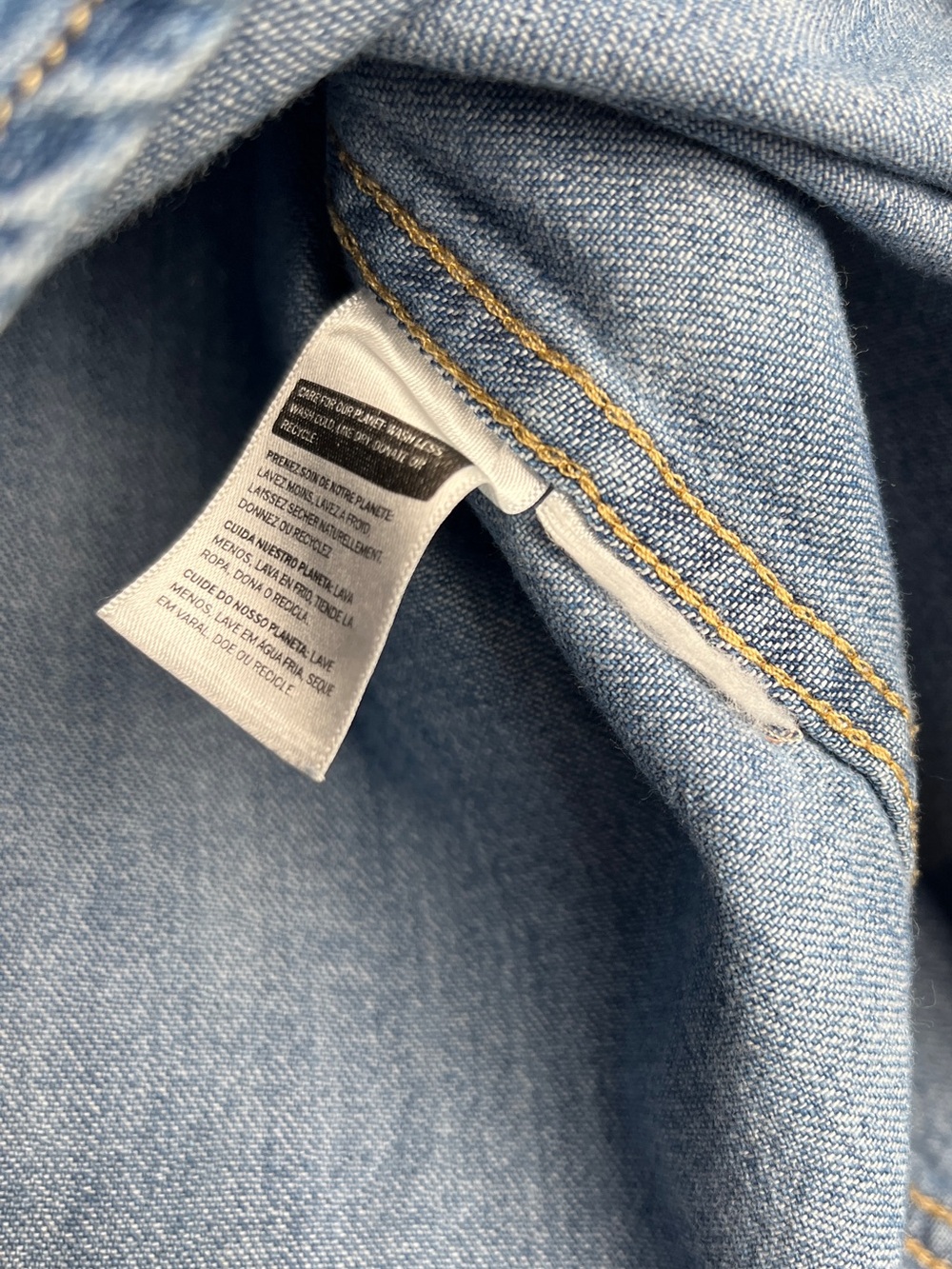 Levi's® Premium ICONIC WESTERN DENIM SHIRT - Picture 9 of 15